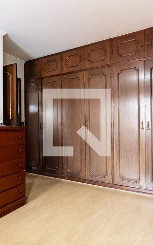 Casa à venda com 290m², 4 quartos e 6 vagas Casa à venda com 290m², 4 quartos e 6 vagasSuíte 2