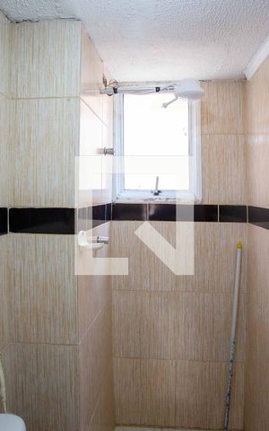 Apartamento à venda com 46m², 2 quartos e sem vagaBanheiro