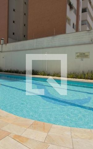 Apartamento à venda com 64m², 2 quartos e 1 vaga Apartamento à venda com 64m², 2 quartos e 1 vagaPiscina adulto