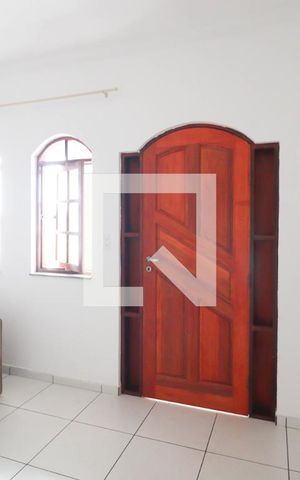 Casa à venda com 383m², 4 quartos e 4 vagas Casa à venda com 383m², 4 quartos e 4 vagasSala