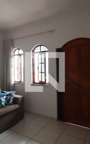 Casa à venda com 383m², 4 quartos e 4 vagas Casa à venda com 383m², 4 quartos e 4 vagasSala