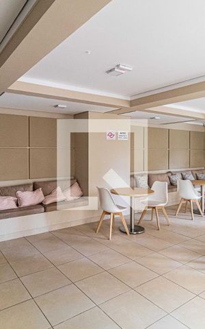 Apartamento para alugar com 28m², 1 quarto e sem vaga Apartamento para alugar com 28m², 1 quarto e sem vagaÁrea comum - Salão de festas