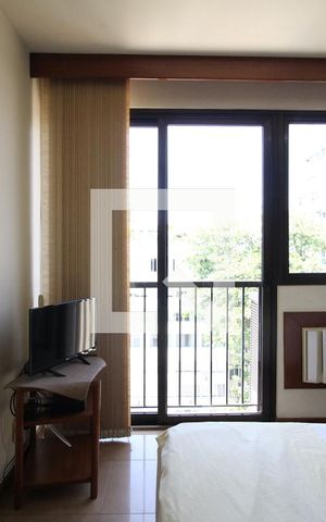 Apartamento para alugar com 122m², 3 quartos e 2 vagas Apartamento para alugar com 122m², 3 quartos e 2 vagasSuíte