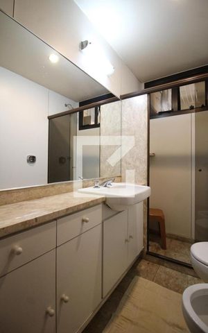 Apartamento para alugar com 122m², 3 quartos e 2 vagas Apartamento para alugar com 122m², 3 quartos e 2 vagasDetalhe do banheiro social
