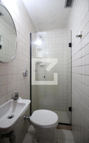 Apartamento para alugar com 122m², 3 quartos e 2 vagas Apartamento para alugar com 122m², 3 quartos e 2 vagasBanheiro de serviço