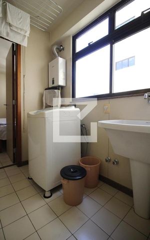 Apartamento para alugar com 122m², 3 quartos e 2 vagas Apartamento para alugar com 122m², 3 quartos e 2 vagasDetalhe da área de serviço