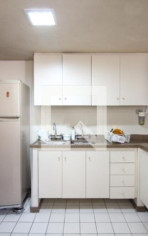 Apartamento para alugar com 122m², 3 quartos e 2 vagas Apartamento para alugar com 122m², 3 quartos e 2 vagasCozinha