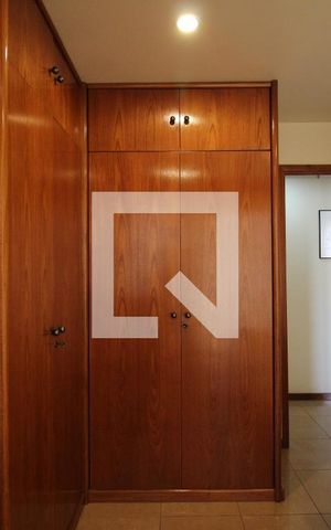 Apartamento para alugar com 122m², 3 quartos e 2 vagas Apartamento para alugar com 122m², 3 quartos e 2 vagasDetalhe do quarto 3
