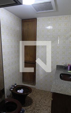 Apartamento à venda com 96m², 3 quartos e 1 vagaQuarto 2 - Banheiro