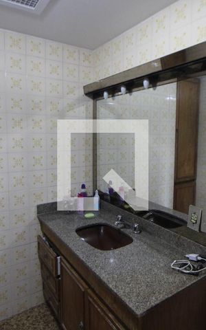 Apartamento à venda com 96m², 3 quartos e 1 vagaQuarto 2 - Banheiro