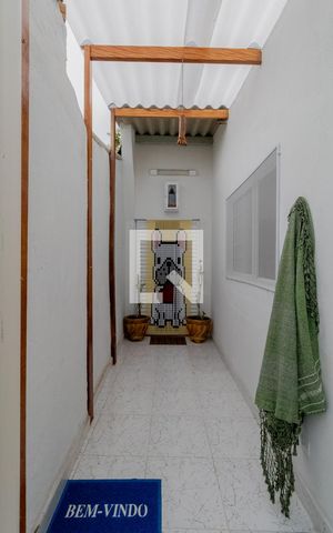Casa à venda com 215m², 4 quartos e 2 vagas Casa à venda com 215m², 4 quartos e 2 vagasCasa 1 - Corredor