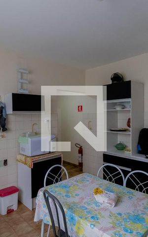 Casa à venda com 215m², 4 quartos e 2 vagas Casa à venda com 215m², 4 quartos e 2 vagasCasa 2 - Cozinha