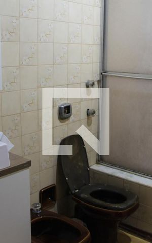 Casa à venda com 175m², 3 quartos e 2 vagasBanheiro