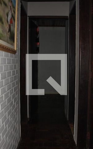 Casa à venda com 175m², 3 quartos e 2 vagasCorredor