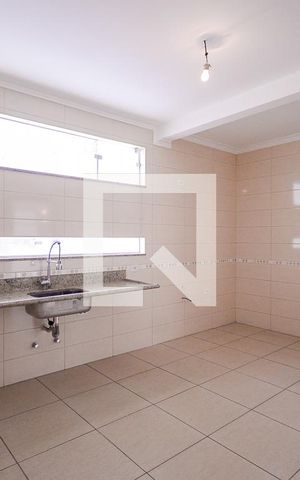 Casa à venda com 240m², 3 quartos e 3 vagas Casa à venda com 240m², 3 quartos e 3 vagasCozinha