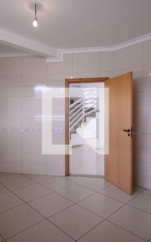 Casa à venda com 240m², 3 quartos e 3 vagas Casa à venda com 240m², 3 quartos e 3 vagasCozinha