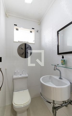 Casa à venda com 120m², 3 quartos e 2 vagas Casa à venda com 120m², 3 quartos e 2 vagasLavabo da Casa 1
