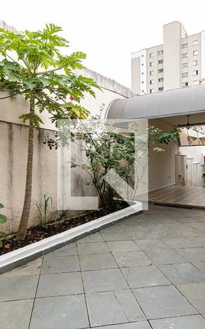 Casa à venda com 120m², 3 quartos e 2 vagas Casa à venda com 120m², 3 quartos e 2 vagasQuintal da Casa 1