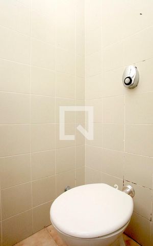 Apartamento à venda com 171m², 3 quartos e 2 vagasBanheiro 4 Serviço