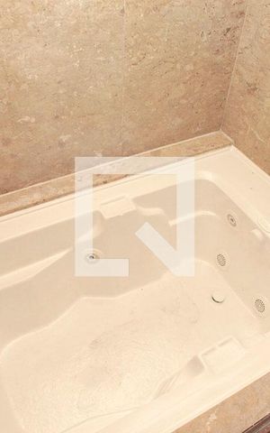 Apartamento à venda com 171m², 3 quartos e 2 vagasBanheiro Quarto 1 Suíte
