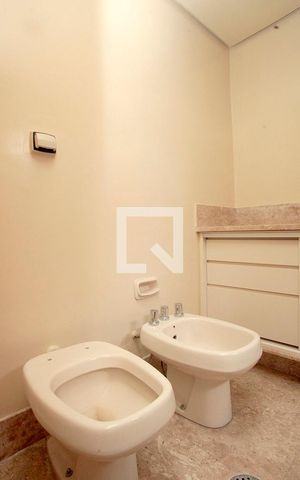 Apartamento à venda com 171m², 3 quartos e 2 vagasBanheiro Quarto 1 Suíte