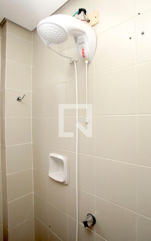 Apartamento à venda com 171m², 3 quartos e 2 vagasBanheiro 4 Serviço