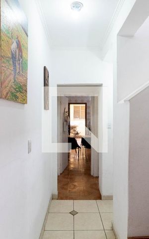 Casa à venda com 123m², 3 quartos e 2 vagas Casa à venda com 123m², 3 quartos e 2 vagasCorredor