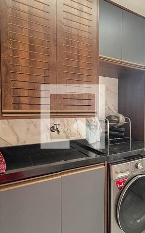 Apartamento à venda com 79m², 3 quartos e 2 vagas Apartamento à venda com 79m², 3 quartos e 2 vagasÁrea de Serviço