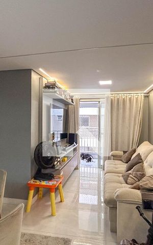 Apartamento à venda com 79m², 3 quartos e 2 vagas Apartamento à venda com 79m², 3 quartos e 2 vagasSala