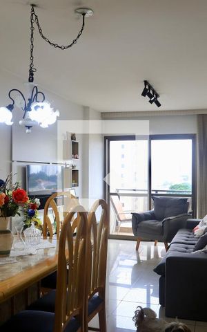 Apartamento à venda com 94m², 3 quartos e 1 vaga Apartamento à venda com 94m², 3 quartos e 1 vagaSala