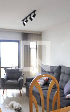Apartamento à venda com 94m², 3 quartos e 1 vaga Apartamento à venda com 94m², 3 quartos e 1 vagaSala