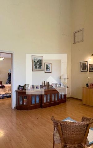 Casa de condomínio à venda com 450m², 4 quartos e 6 vagasSala de TV