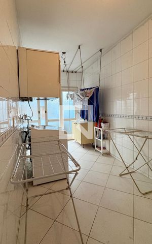 Casa de condomínio à venda com 450m², 4 quartos e 6 vagasÁrea de Serviço