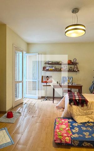 Casa de condomínio à venda com 450m², 4 quartos e 6 vagasSuíte 2