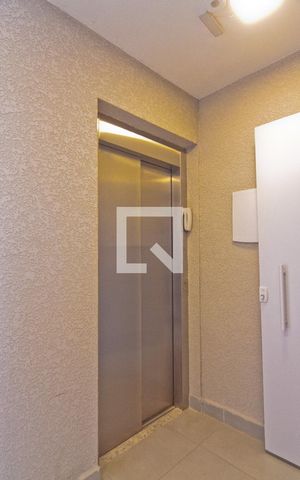 Apartamento para alugar com 44m², 2 quartos e sem vagaÁrea comum