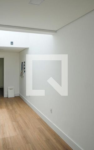 Casa de condomínio à venda com 800m², 5 quartos e 10 vagasAcesso para as suítes