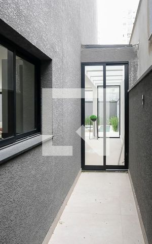 Casa de condomínio à venda com 800m², 5 quartos e 10 vagasÁrea de serviço