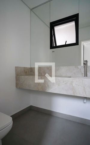 Casa de condomínio à venda com 800m², 5 quartos e 10 vagasLavabo