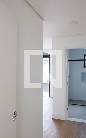 Casa de condomínio à venda com 800m², 5 quartos e 10 vagasCloset suíte 3