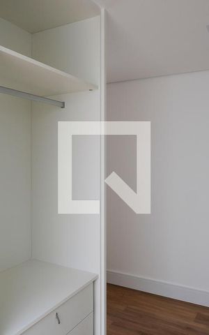 Casa de condomínio à venda com 800m², 5 quartos e 10 vagasCloset suíte 1