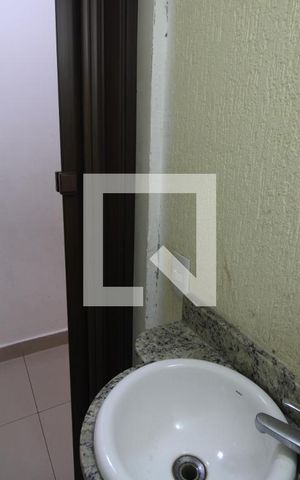 Casa de condomínio à venda com 170m², 3 quartos e 2 vagasLavabo