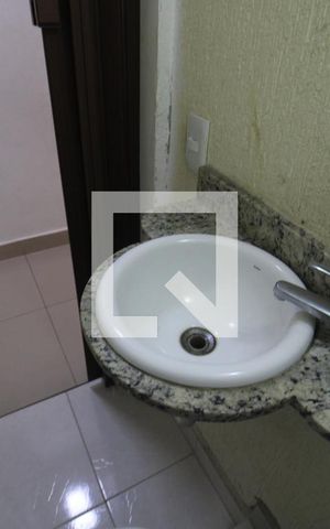 Casa de condomínio à venda com 170m², 3 quartos e 2 vagasLavabo