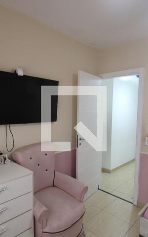 Casa de condomínio à venda com 170m², 3 quartos e 2 vagasQuarto 3
