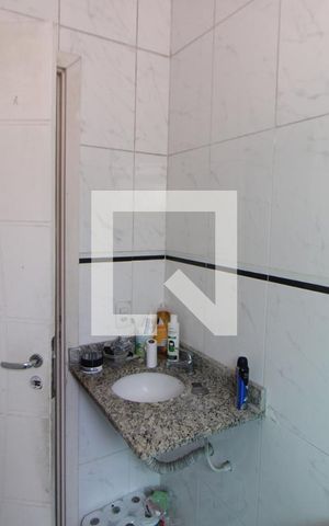 Casa de condomínio à venda com 170m², 3 quartos e 2 vagasQuarto 1 - Banheiro