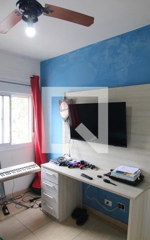Casa de condomínio à venda com 170m², 3 quartos e 2 vagasQuarto 2