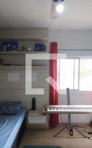 Casa de condomínio à venda com 170m², 3 quartos e 2 vagasQuarto 2
