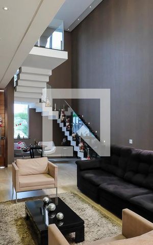 Casa de condomínio à venda com 420m², 3 quartos e 4 vagasSala