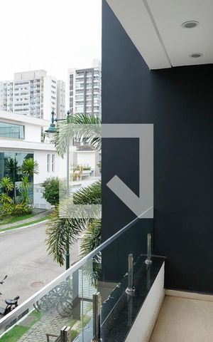 Casa de condomínio à venda com 420m², 3 quartos e 4 vagasVaranda suíte 3