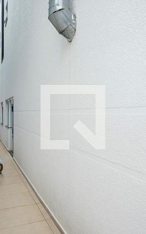 Casa de condomínio à venda com 420m², 3 quartos e 4 vagasCorredor lateral 1