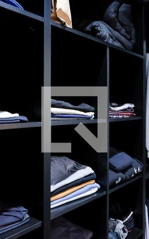 Casa de condomínio à venda com 420m², 3 quartos e 4 vagasCloset suíte 3